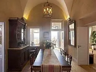 Mansion 4* أويا